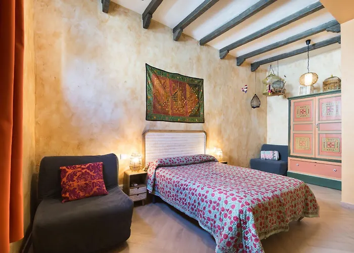 Hostal Artistic B&B