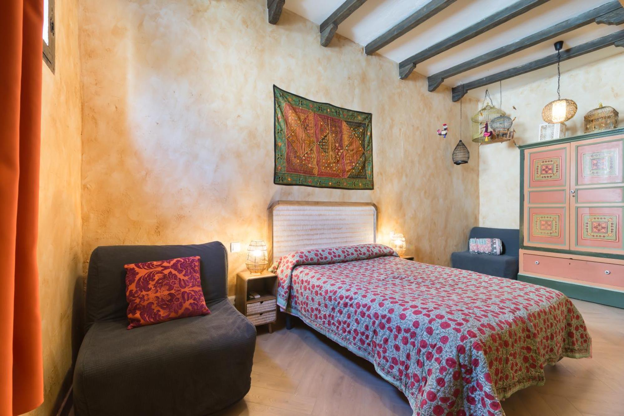 Artistic Hostel *